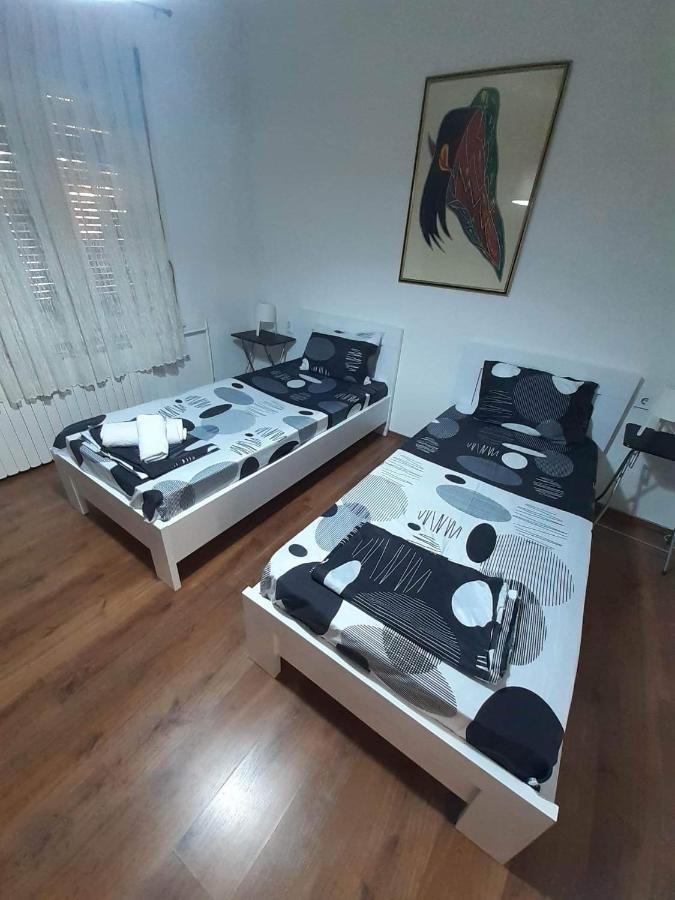 Double M City Center Apartments Skopje Eksteriør billede